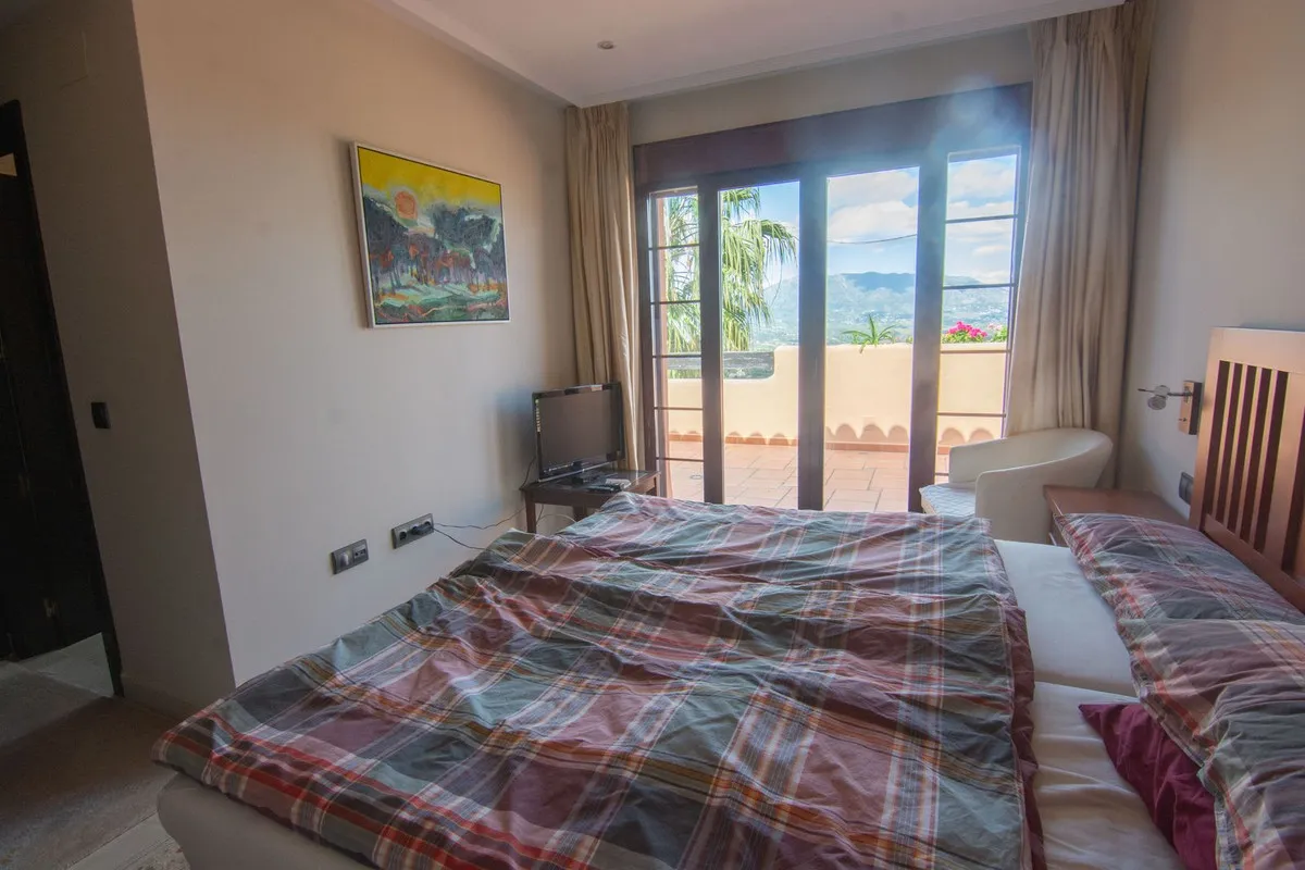 1ce795c5-1c0f-483e-8b7d-6f41be16d5da