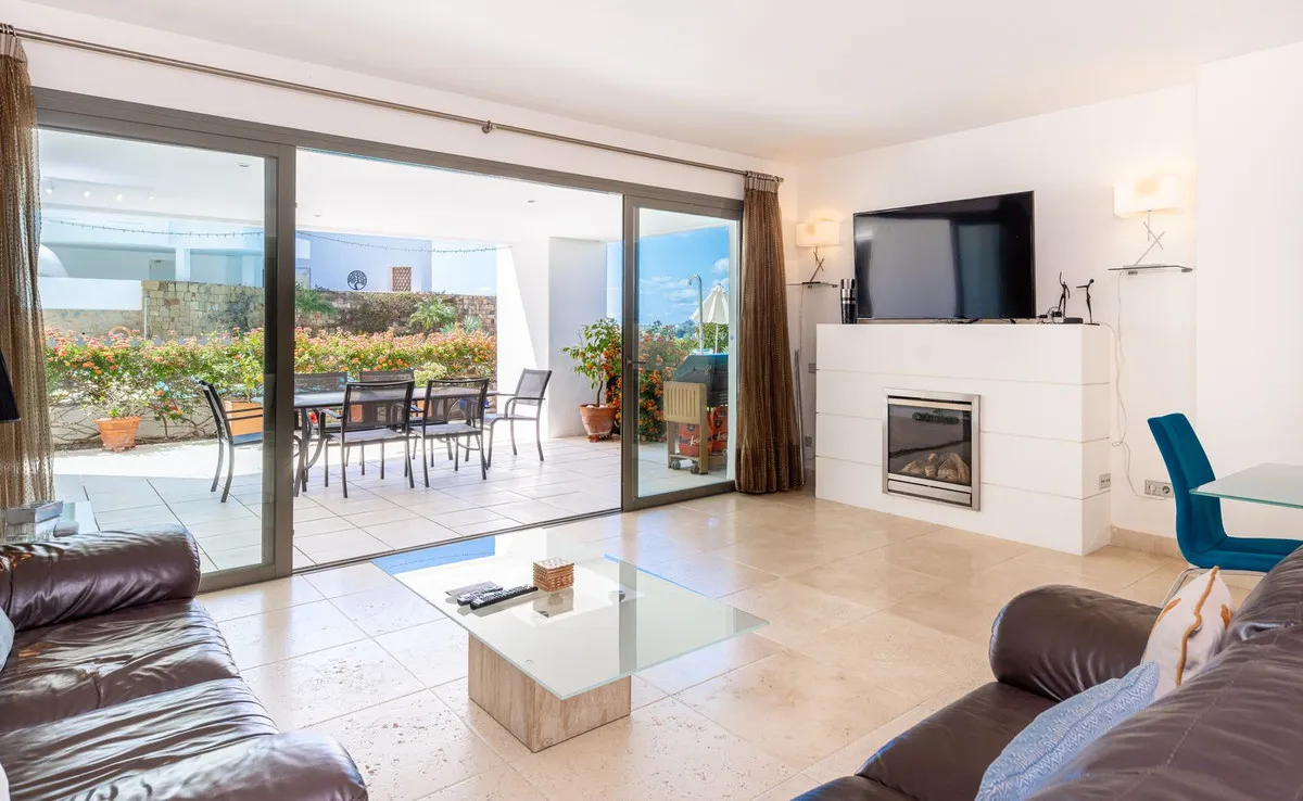 030f06da-226f-4402-8354-242ee8b4355b