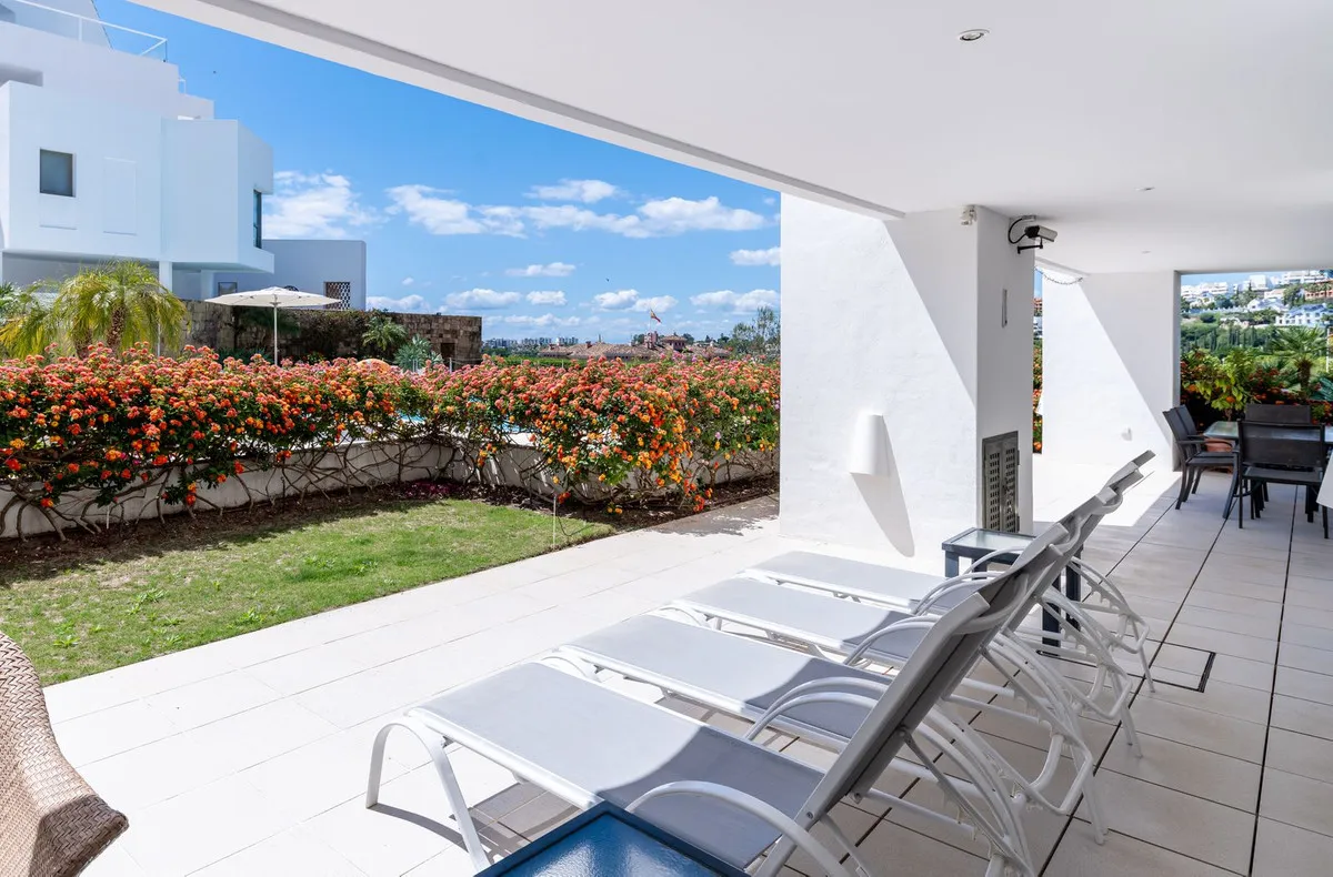 a832d0a7-5bb5-41e6-b167-2ffbb262ef43