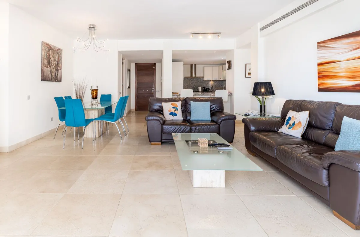 fd340eef-0836-4032-be15-e166a2bc10c5