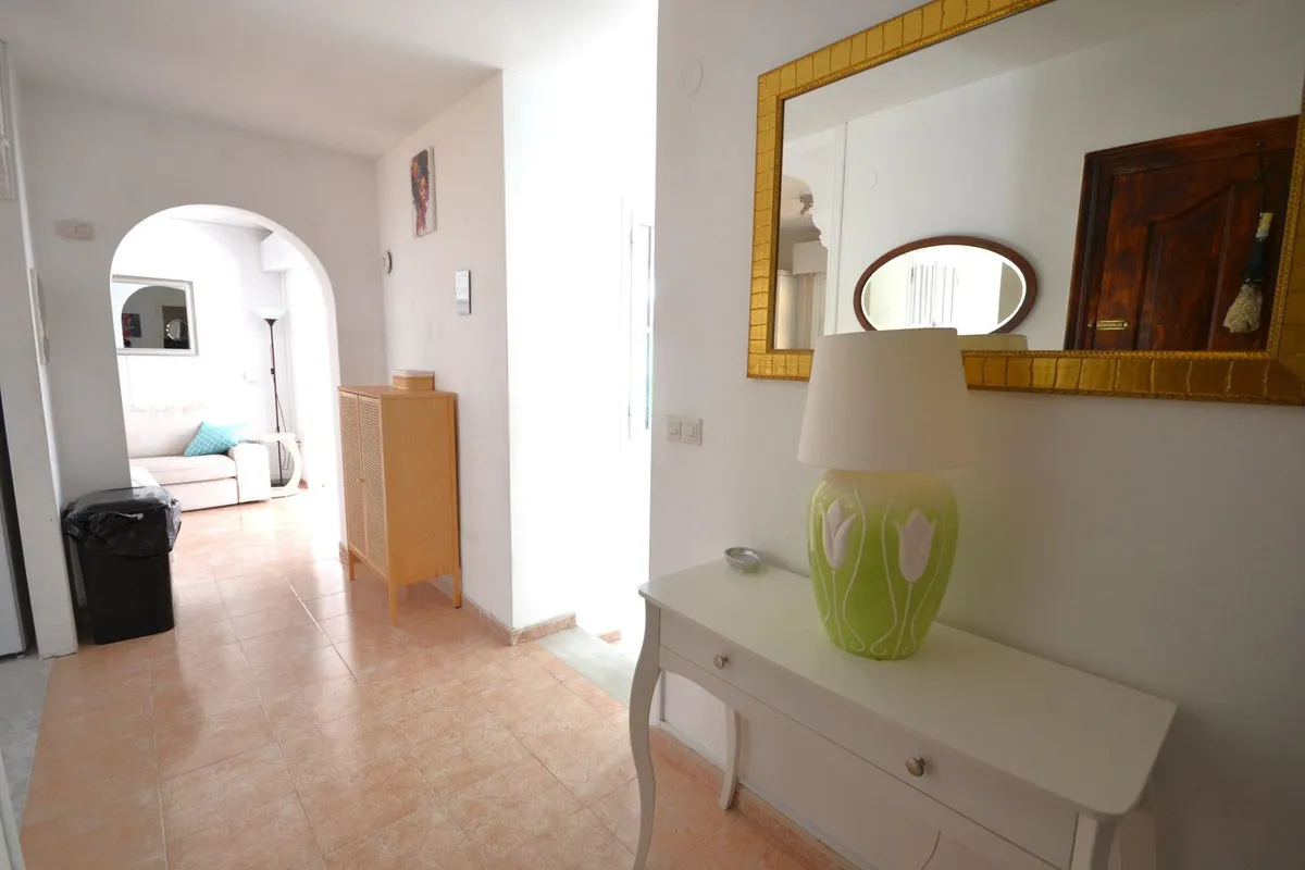 1b77d2b2-68b6-499b-842f-80244b54d6ab