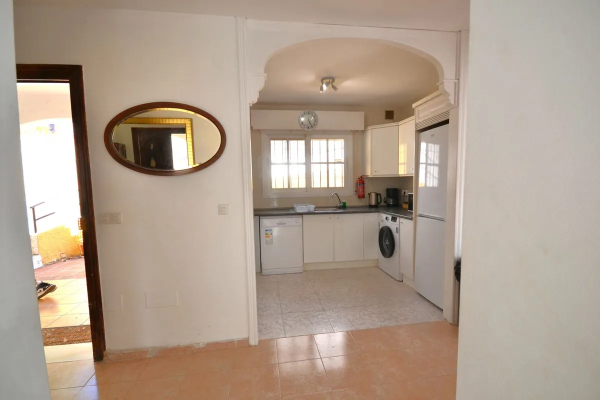 225754ec-7b4e-444c-81ed-4140c1c6bfcf