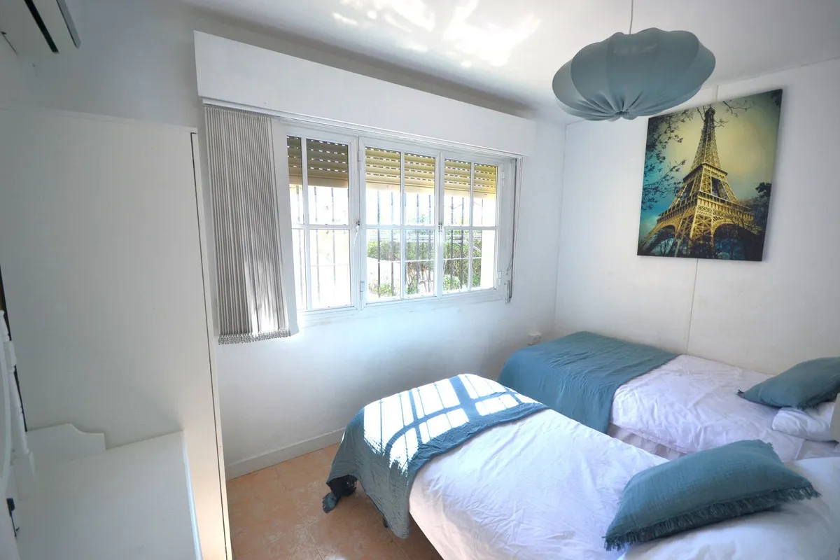 3e86c053-9463-4089-b2ca-c6d9bbdd1dfe