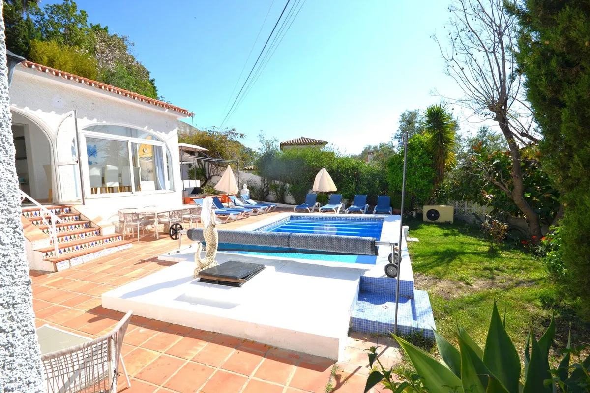 3fd924e6-f881-4086-8f5f-61f95852f509