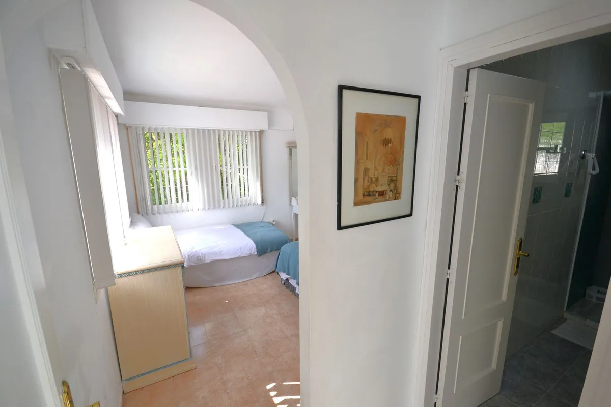 94ea8e5b-49d2-4535-8f23-f512013e61be