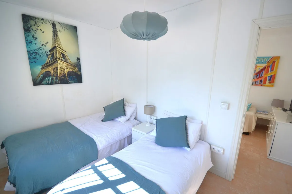 d642e8dd-7714-48d1-9e1f-64fb052fe54f