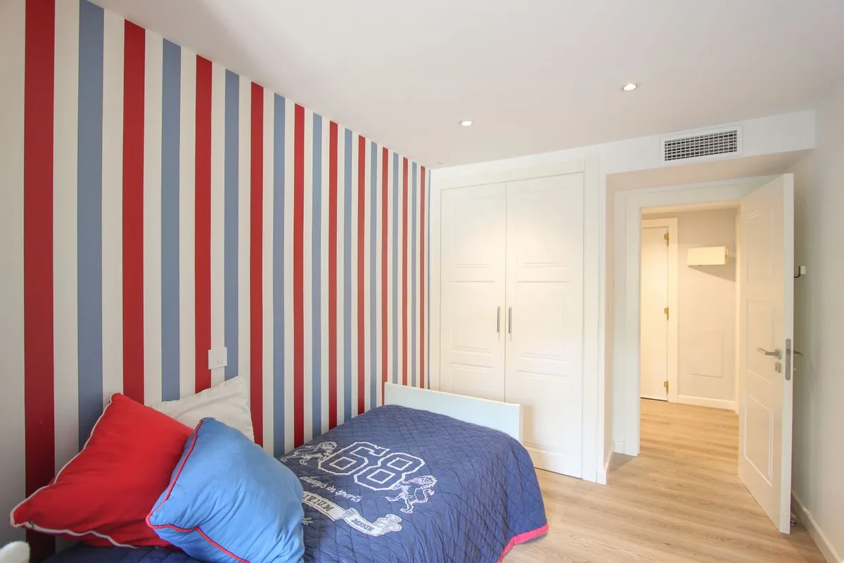 18c1b0d0-6acf-4466-8a94-34fbfcef7b7e