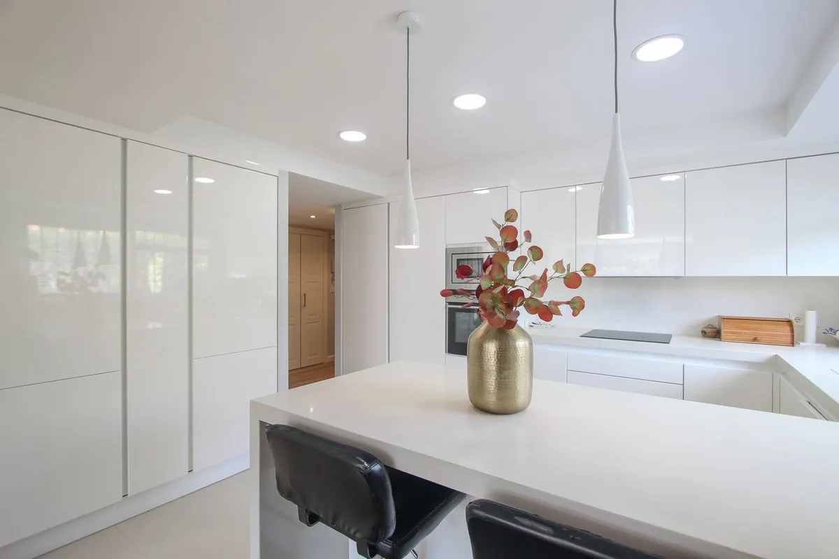 2c9820a9-dddb-469d-a726-ddf1d078bbd5