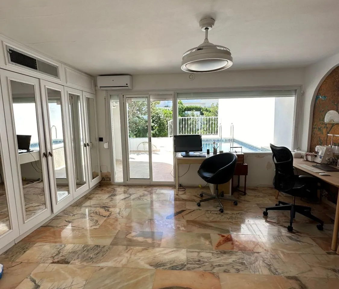 06bee252-d165-44db-9f8f-6eecced69490