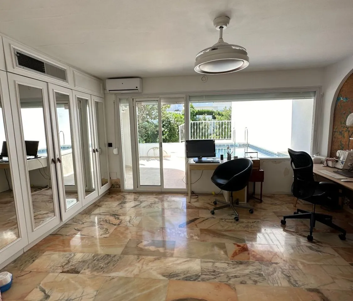 08aa75a5-2b0e-4074-be59-7664477f7412