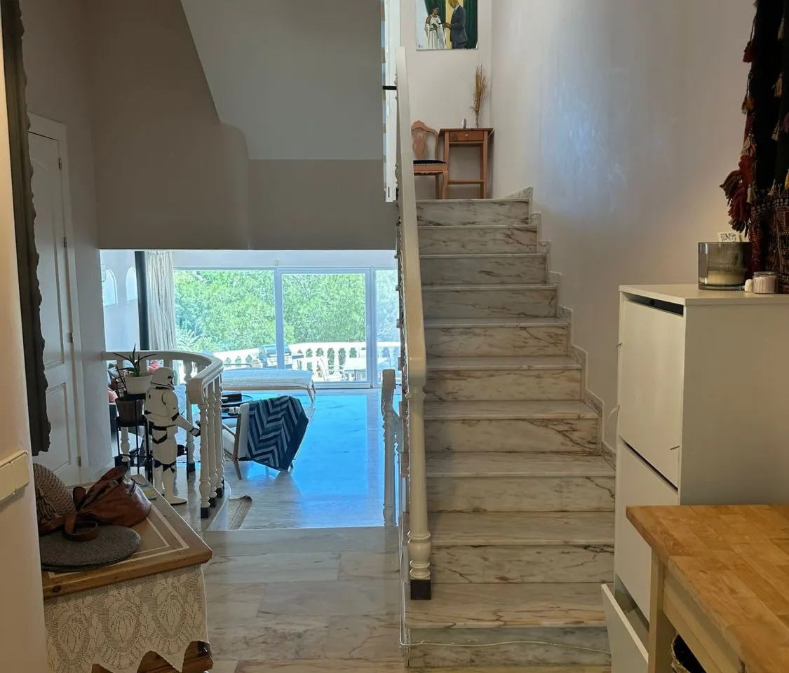 63797634-8338-43cd-850f-3e3559a39000