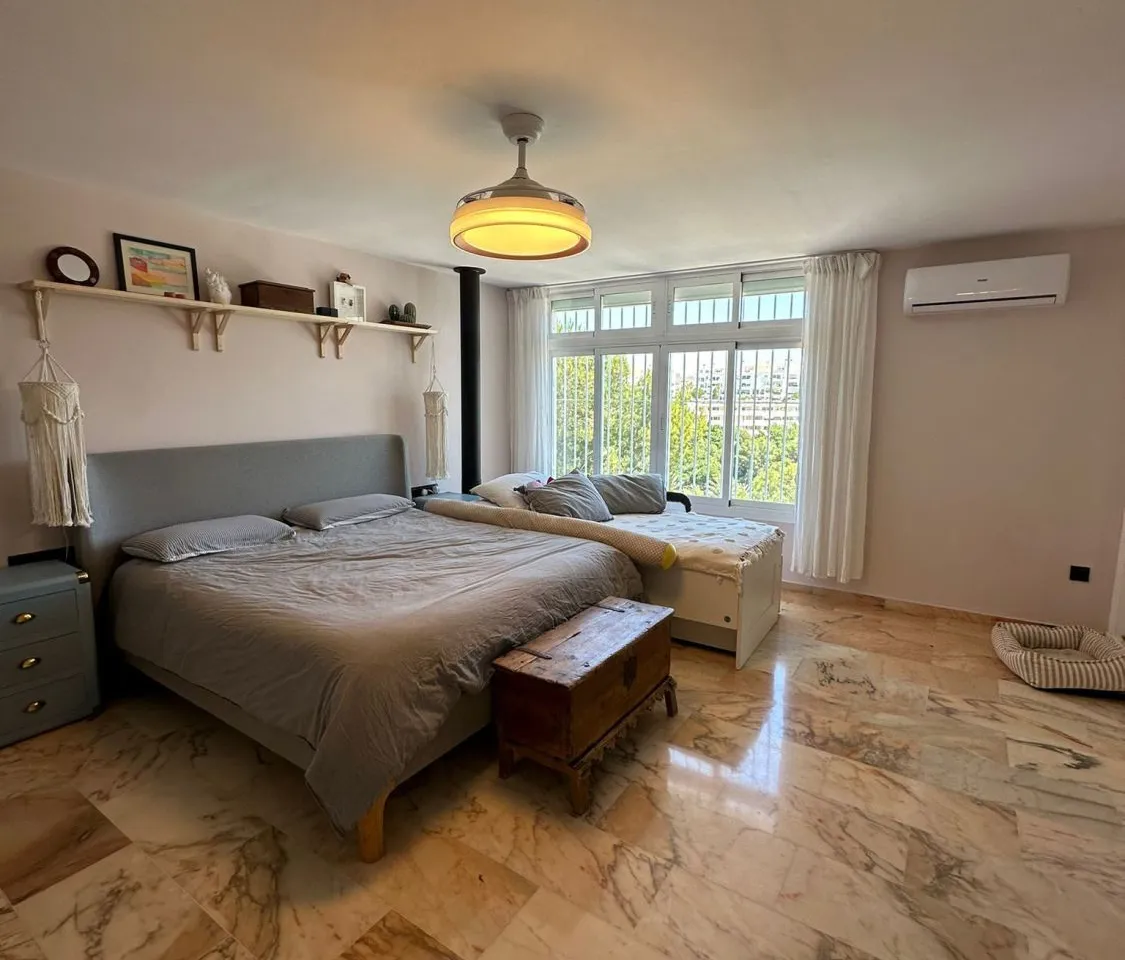 66536176-7739-4b42-9f84-df474ef772c9