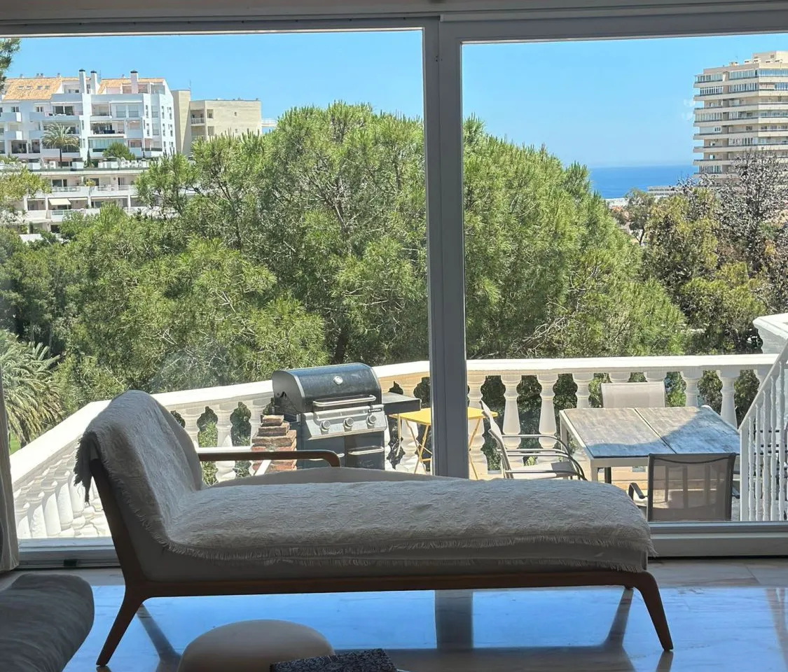 85bcee34-645e-4c79-a779-375143b0f194