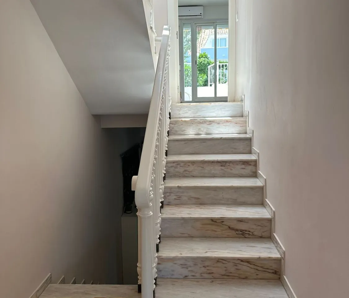 c0180837-137d-4a2b-bcd1-fb5b2e45bf73