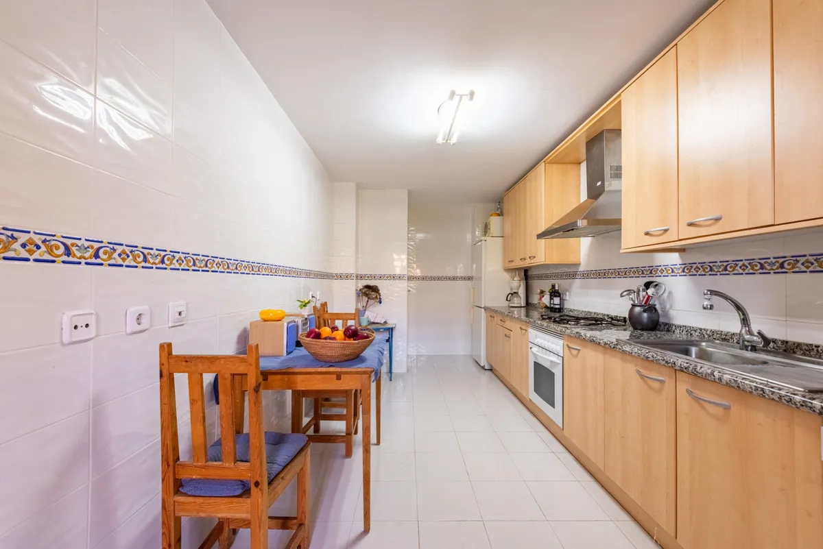 a95ac300-ee47-494c-9875-75ee4533c37e