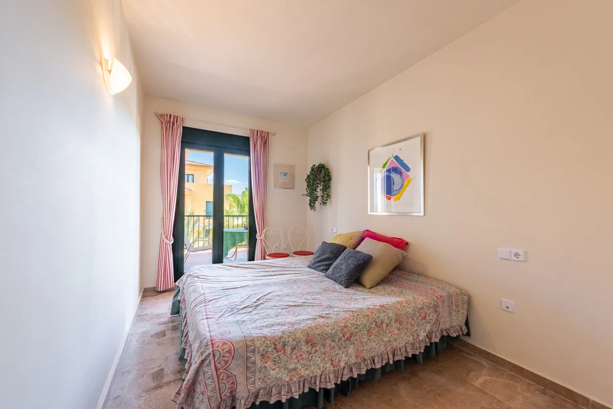 cb84cfd3-ed42-45bc-ba47-88d354eabc30