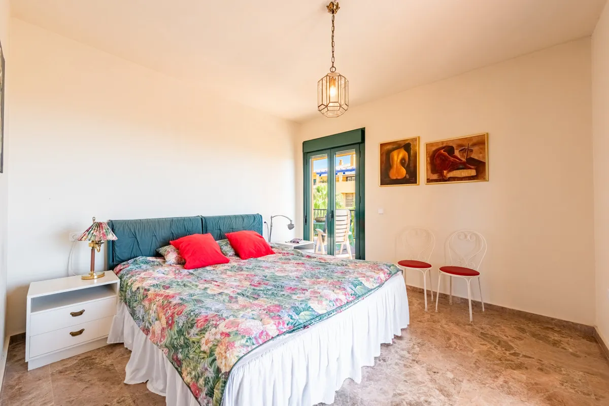 cdf052a1-36f9-4f92-9307-fc01e2cfb306