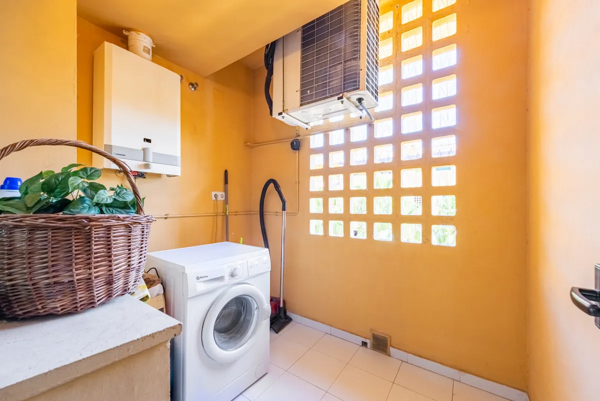 f9113aa5-948b-449f-a182-a22dba9c95fa