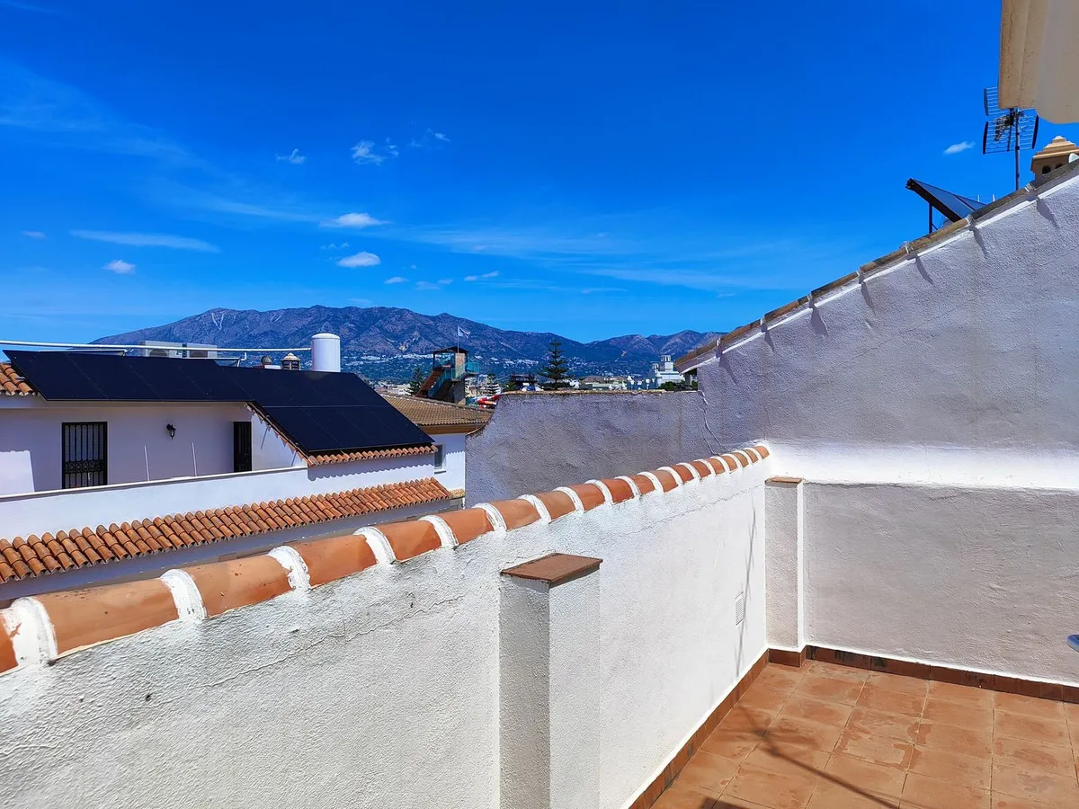 20c7e310-5b3e-4799-be3c-dc83850388ee