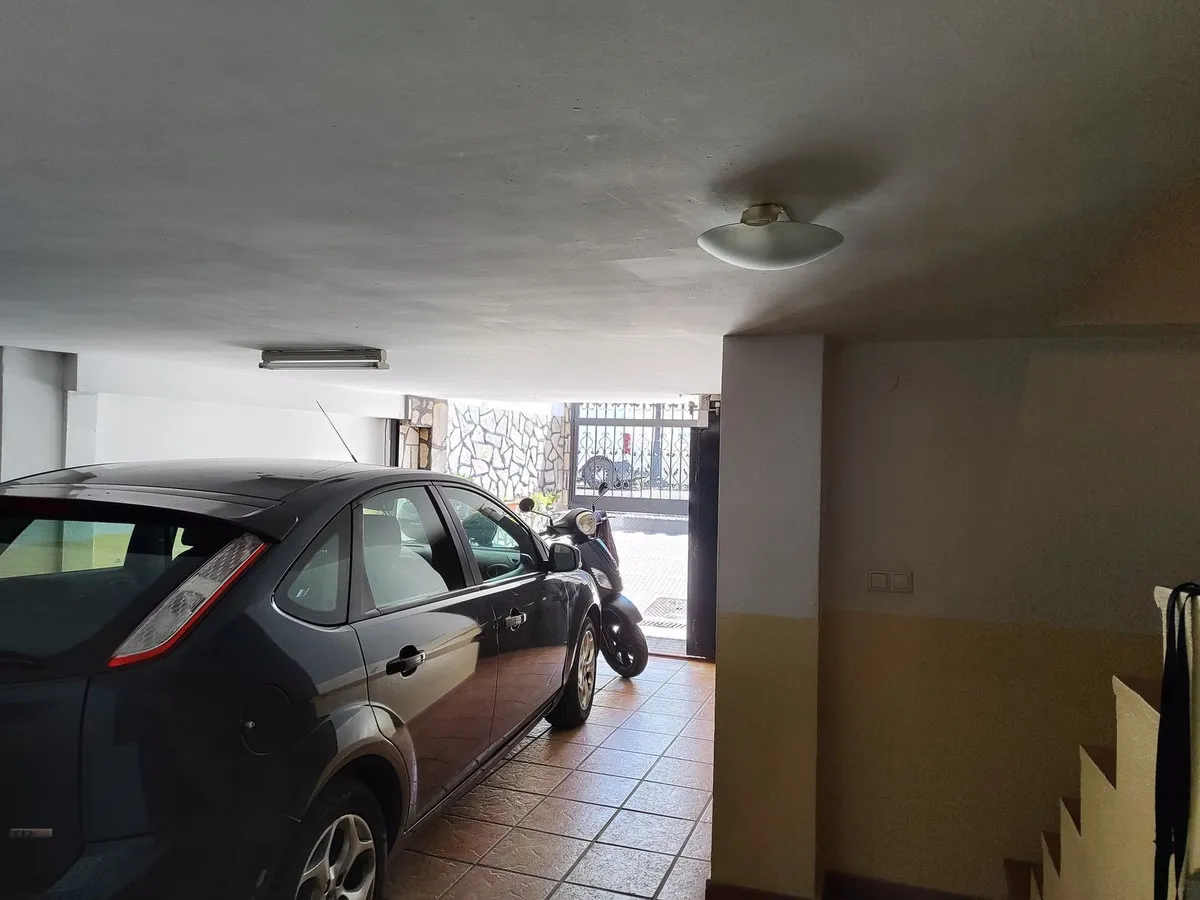 a1dc65a2-431c-40bb-8f17-01f267146aea