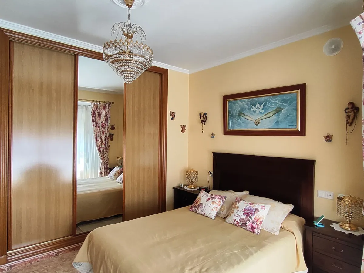 b8938409-ff1e-477b-8319-9cf3d0e97127