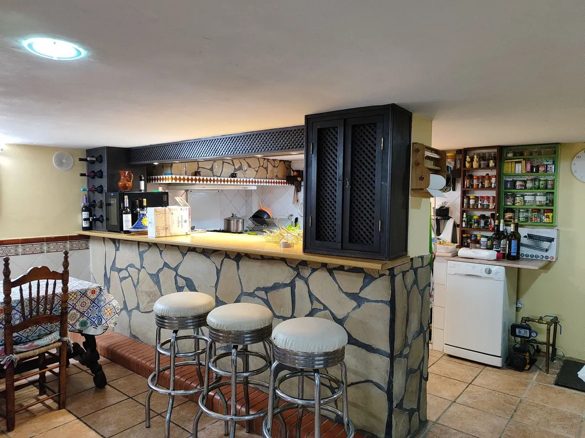 cd40888a-f7c0-43db-8991-cbee3783e68d