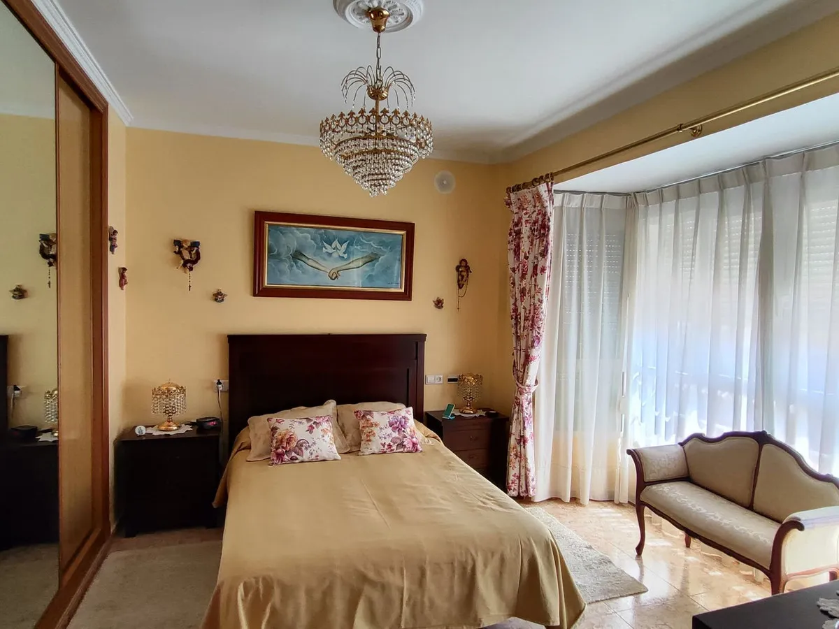 d91bf236-4f5d-4555-851d-9389055458ec