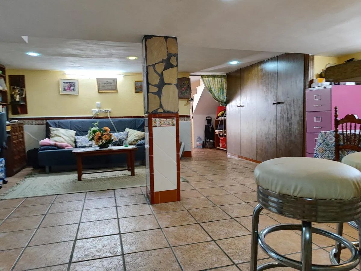 f55309b3-09b3-4bc0-8fa0-1d7c65379e47