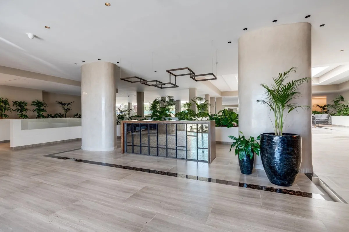 08ee2330-1e09-4882-8a89-018bf562796d