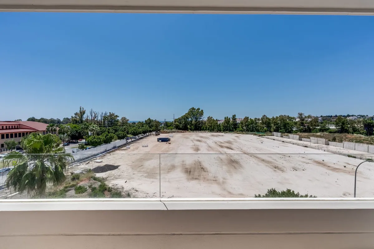 906c165b-8988-4189-ac31-91acc421c812