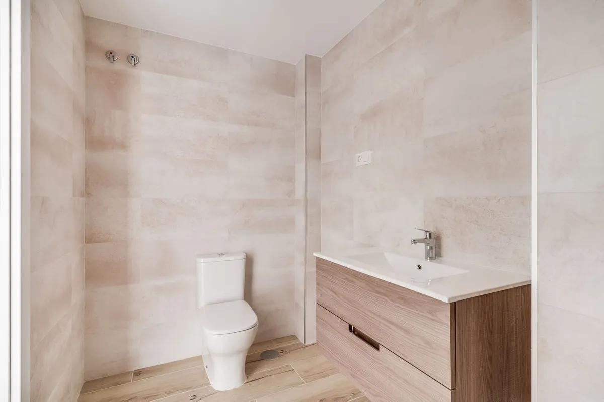 a9b03244-001c-4c81-abe1-c4f1612ffef3