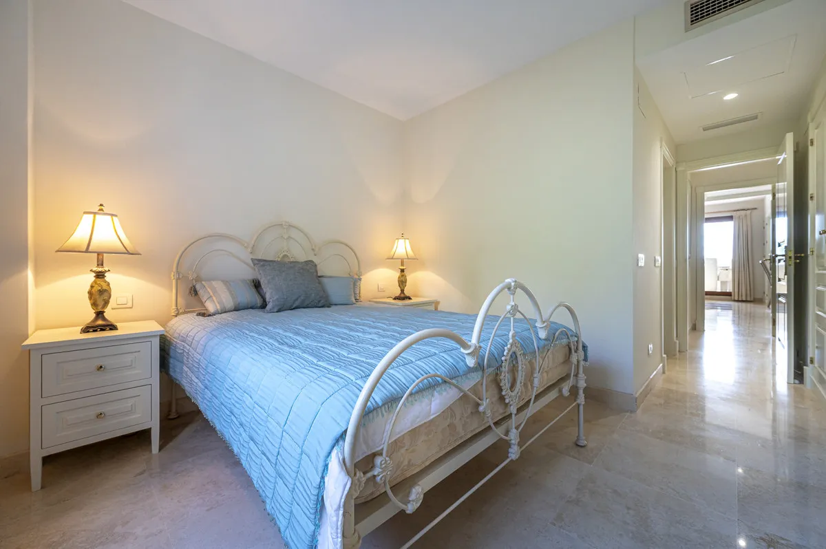 11db7591-75f8-47a7-b0db-358777e2c498