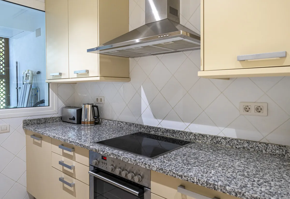 142ee0fc-0e54-4c6d-a713-b2e1d5621d13