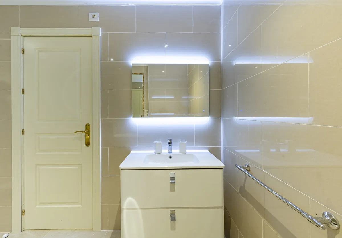 4c46f6bf-962e-41ed-ac79-51b00f731d70