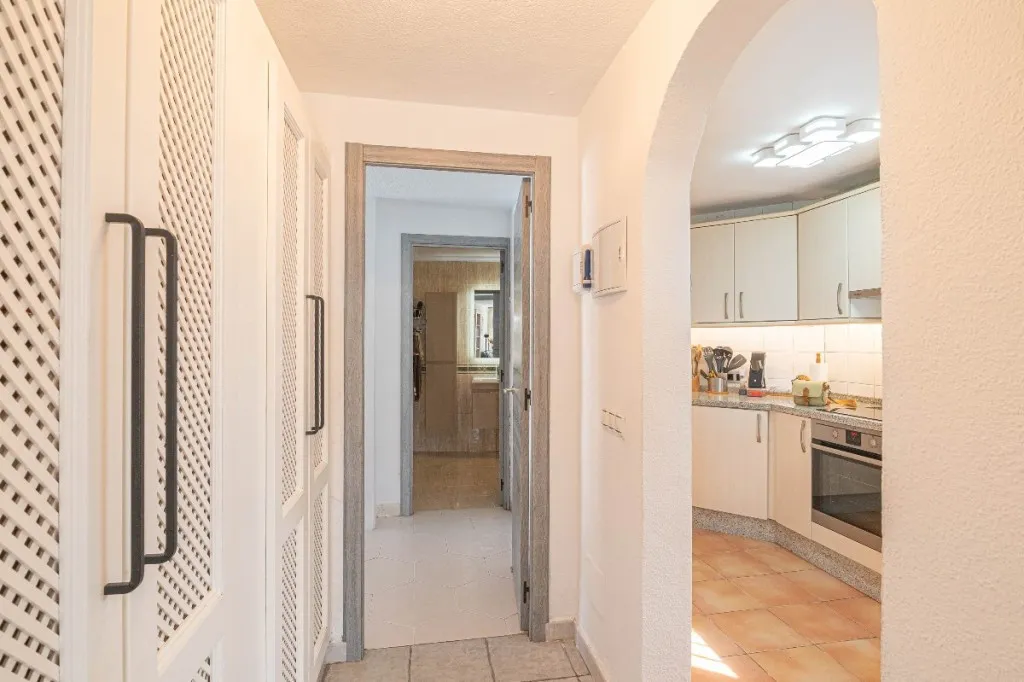 8bd11e9c-12d6-496a-bdd8-29d76c94dd48