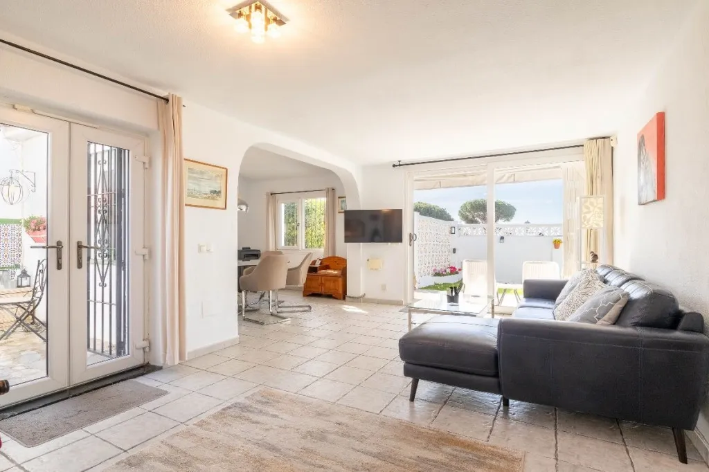 c7257700-c19d-471a-bfb5-e1317bdf0b22