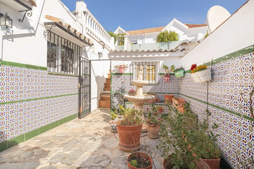 d2d16b2b-406a-4a4f-88d1-685e01a551f5