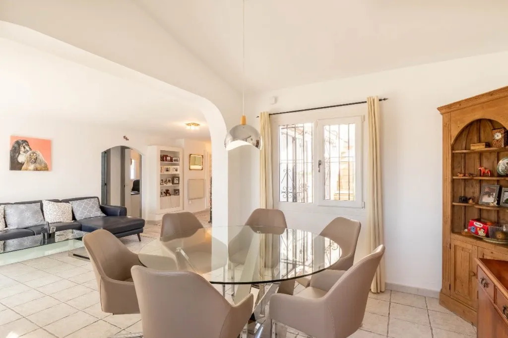 d42a561b-548b-4cf5-8442-b839a8230db7