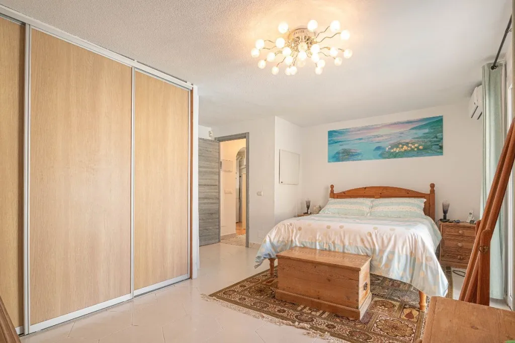 d750e327-98e7-4e8a-8578-2429d768ecbb