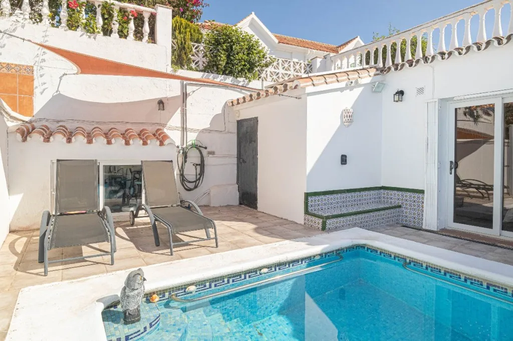 f016277d-a41f-4c0f-b987-4ba576731ce7