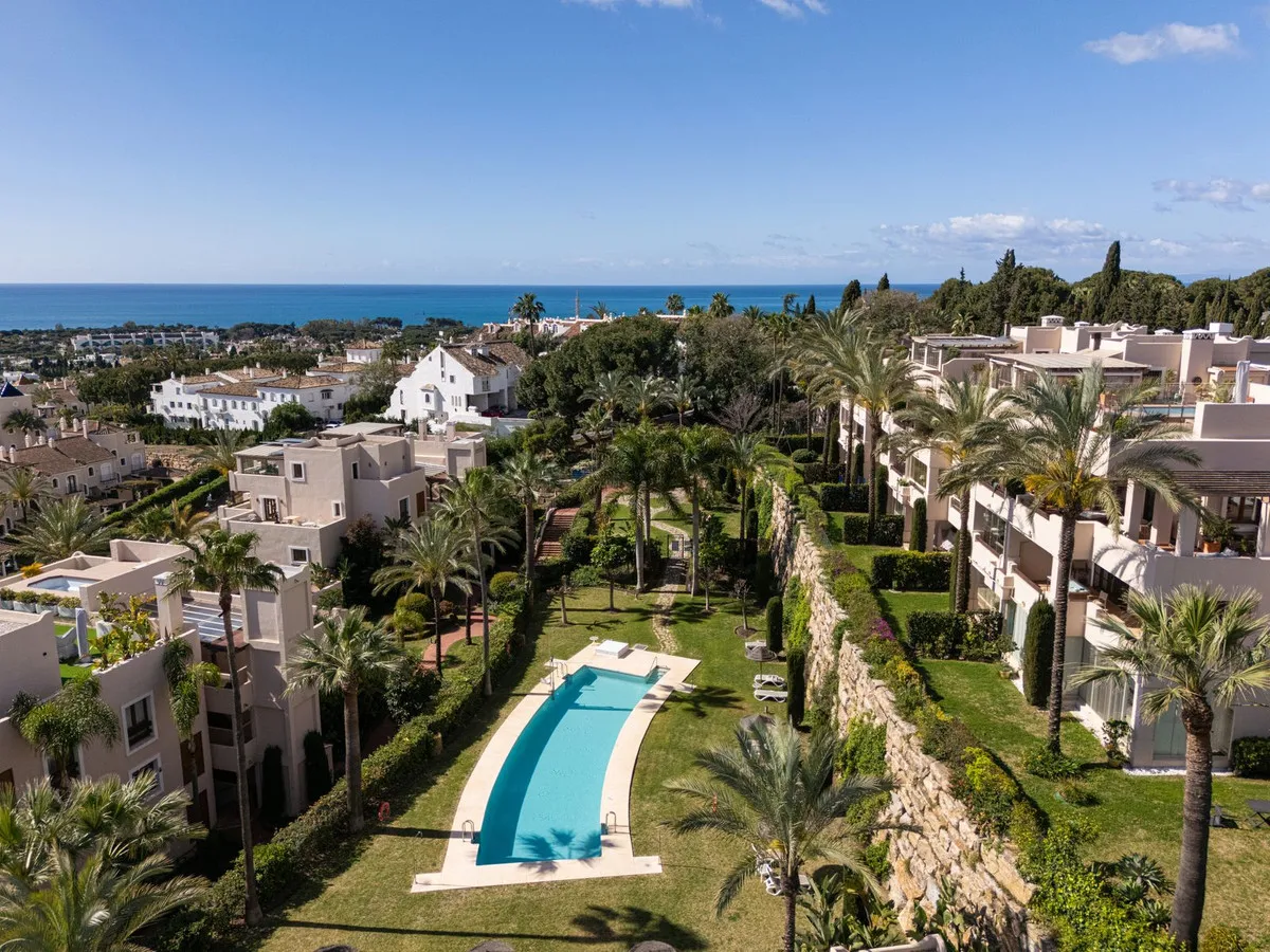 d0e449b9-9327-448c-a9ec-ee72564eefea