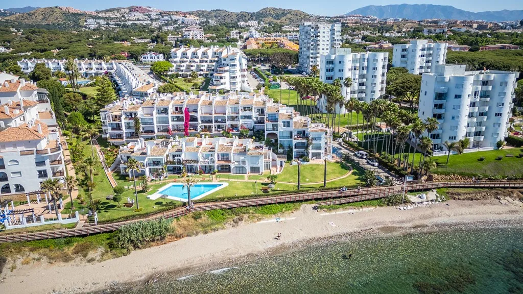 3fc597c0-6b11-43b0-96f5-ea007cb02a0f