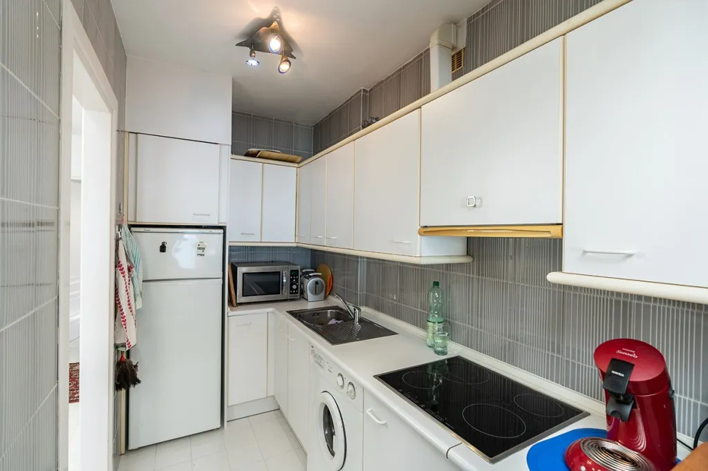 4073c495-ff38-4a62-8d88-93360066cb6b