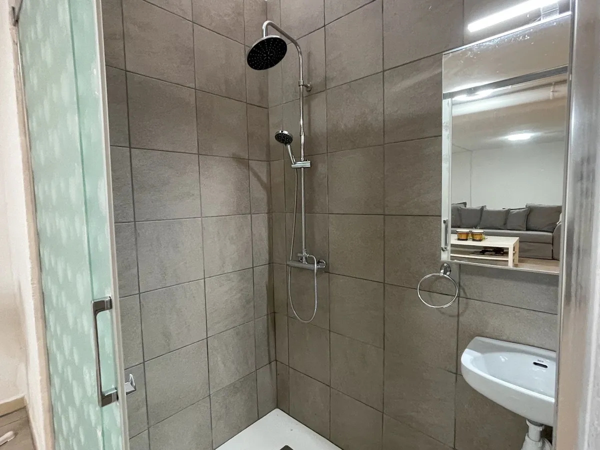 8254fc0c-c948-491f-a576-387d402139e1