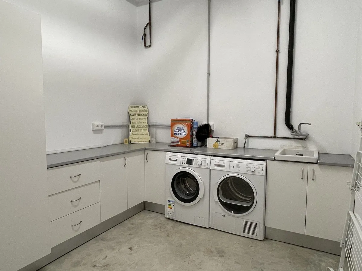 a8e86383-767c-4e37-be55-a5efb5829579