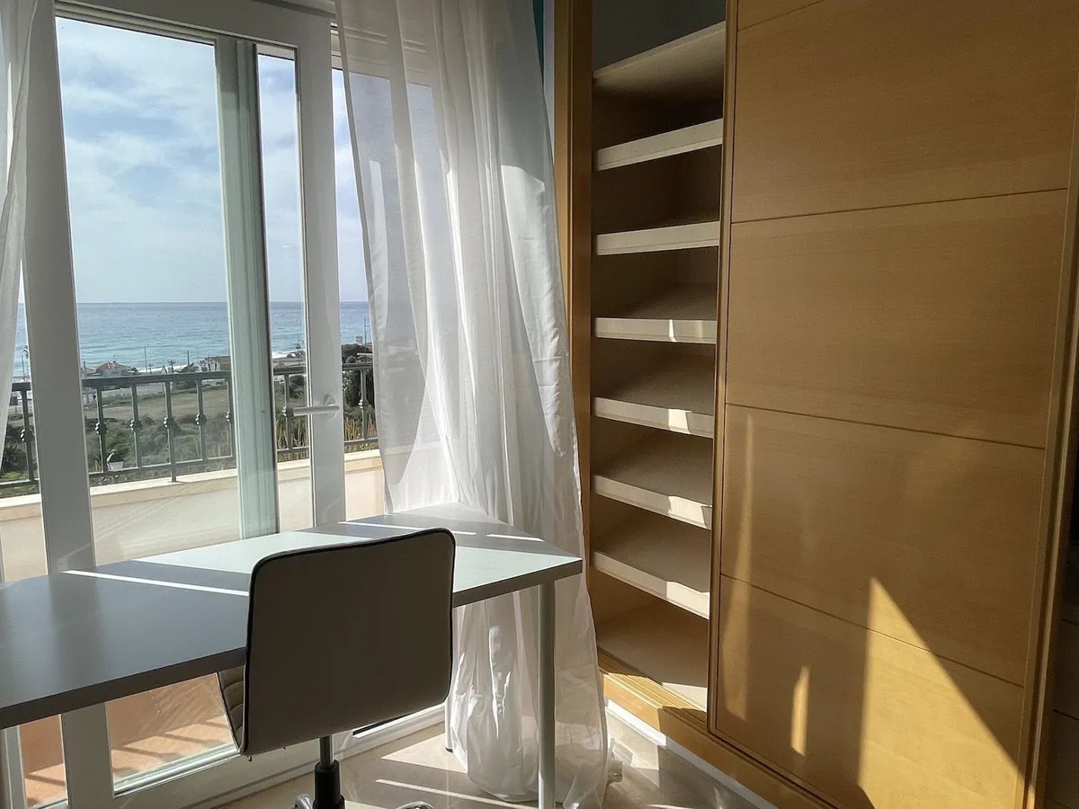 c1f82884-5c15-4a3f-a2af-8ec794b9a81d