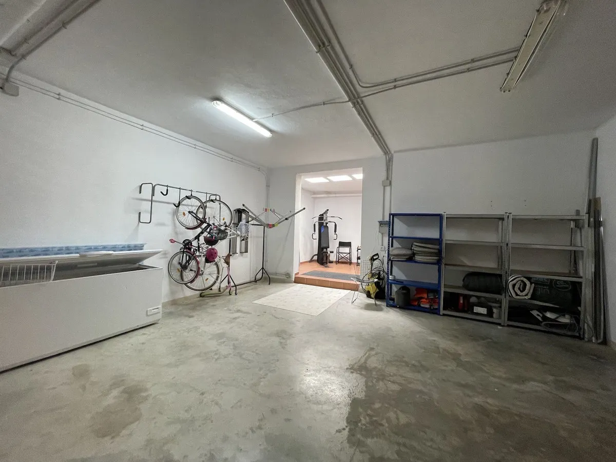 dc98fa42-37fc-4623-a7f1-d6f88ea65c01