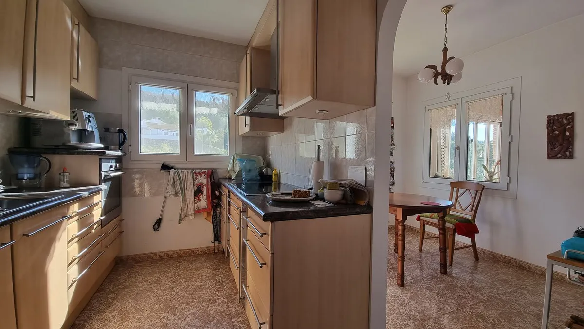 0da28a1f-2b7f-4bf9-8409-fd0d93ae5a29