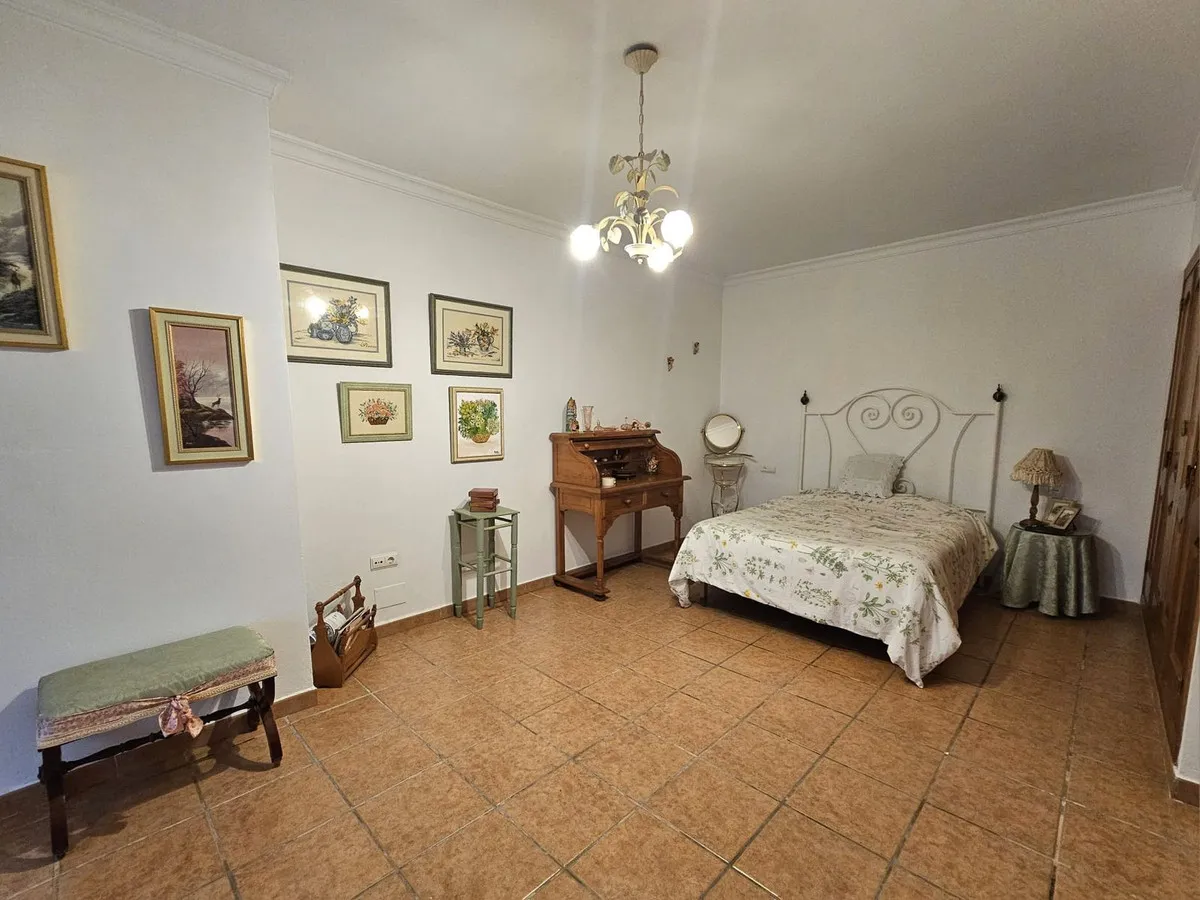 1009243f-7cfc-4728-b1a8-7fee21ab0309