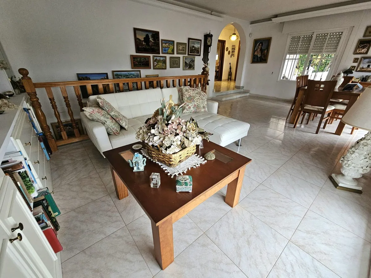 1fe9f3e9-03d9-460d-9d2a-4955c077aa3b